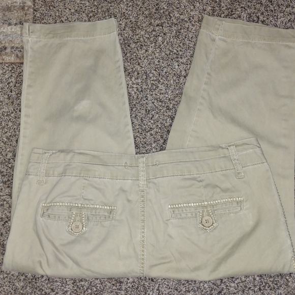 Blue Epic Capris - Picture 3 of 7